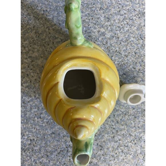 Vintage 1997 CBK LTD LLC Beehive Teapot - Picture 6 of 7